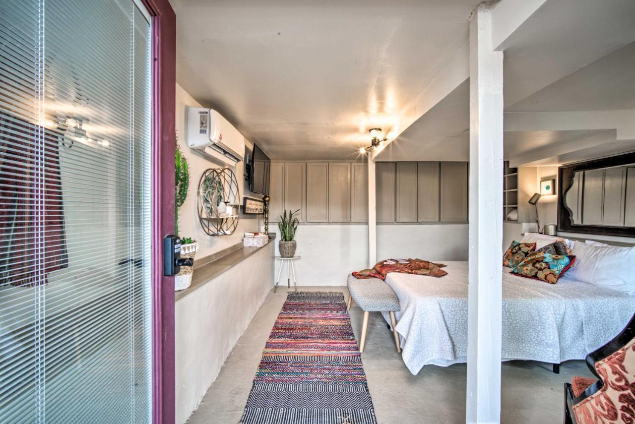 Cozy El Paso Studio With Patio About 5 Mi To Utep! Exterior photo